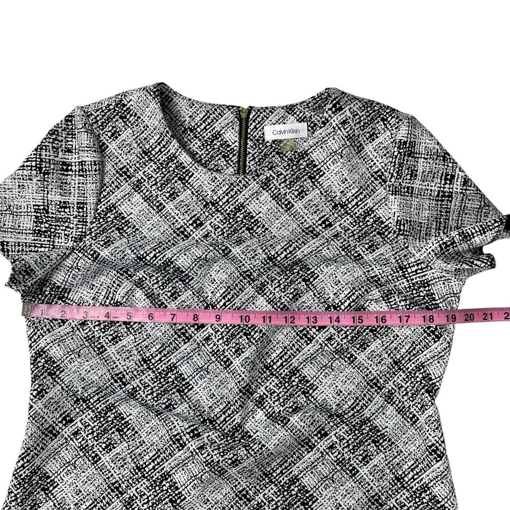 Calvin Klein Women’s Sheath Dress Size 12 Black White Short Sleeve Zip Back - Picture 7 of 10